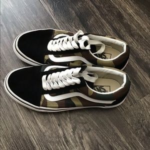 Vans Old Sokol Skate Shoes - Black/Camo